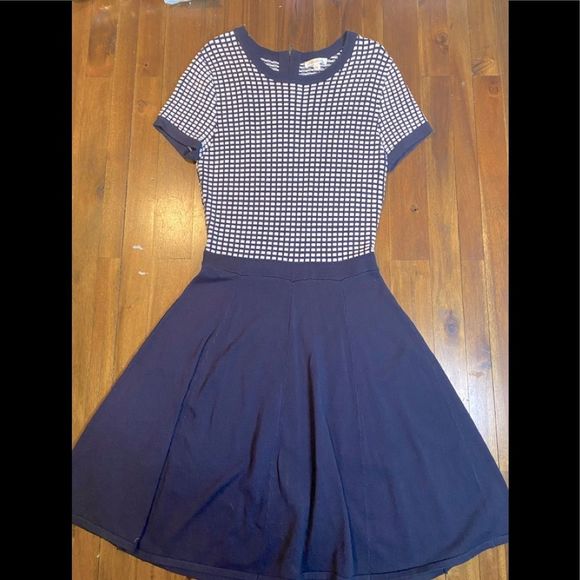 Shoshanna Dresses & Skirts - Shoshanna navy sweater dress size small